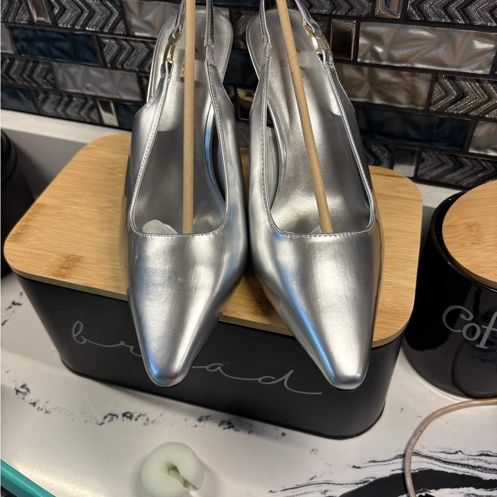 Elegant Silver Pointed Toe Slingback Heels